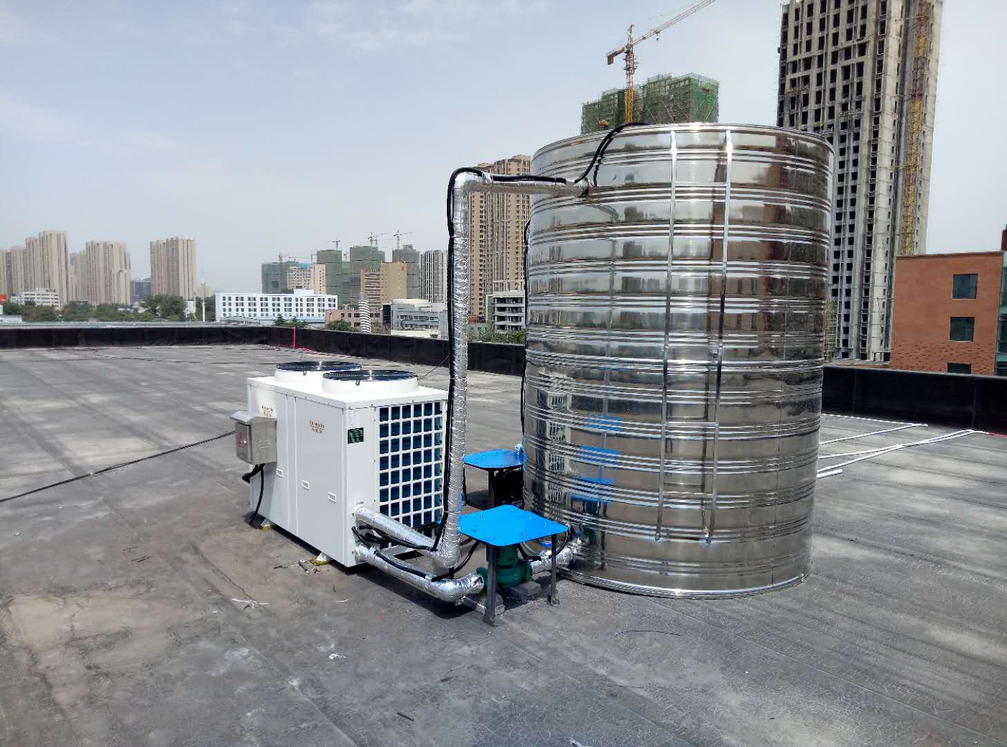 酒店、賓館洗浴熱水用什么好，福威斯空氣能熱水器*佳選擇